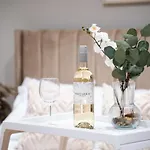 City Air Apartments - Kensington - Great Central Location